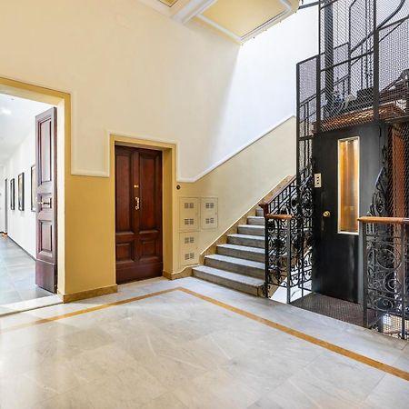 San Marco Black Appartamento Luxury Con Terrazzo E Parcheggio Su Richiesta Firenze Eksteriør bilde