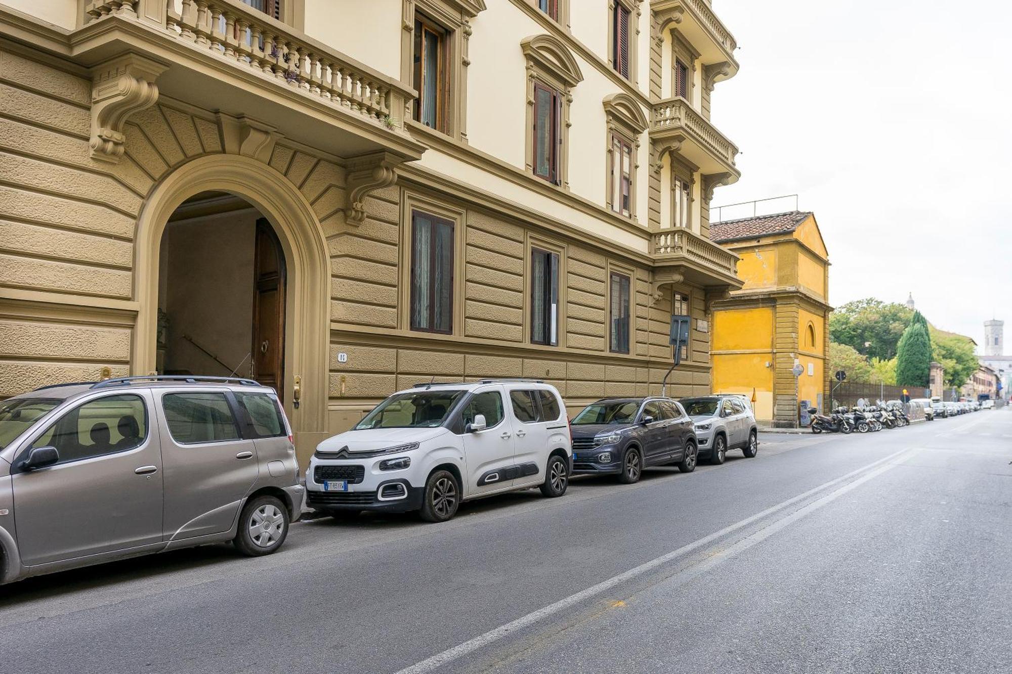 San Marco Black Appartamento Luxury Con Terrazzo E Parcheggio Su Richiesta Firenze Eksteriør bilde