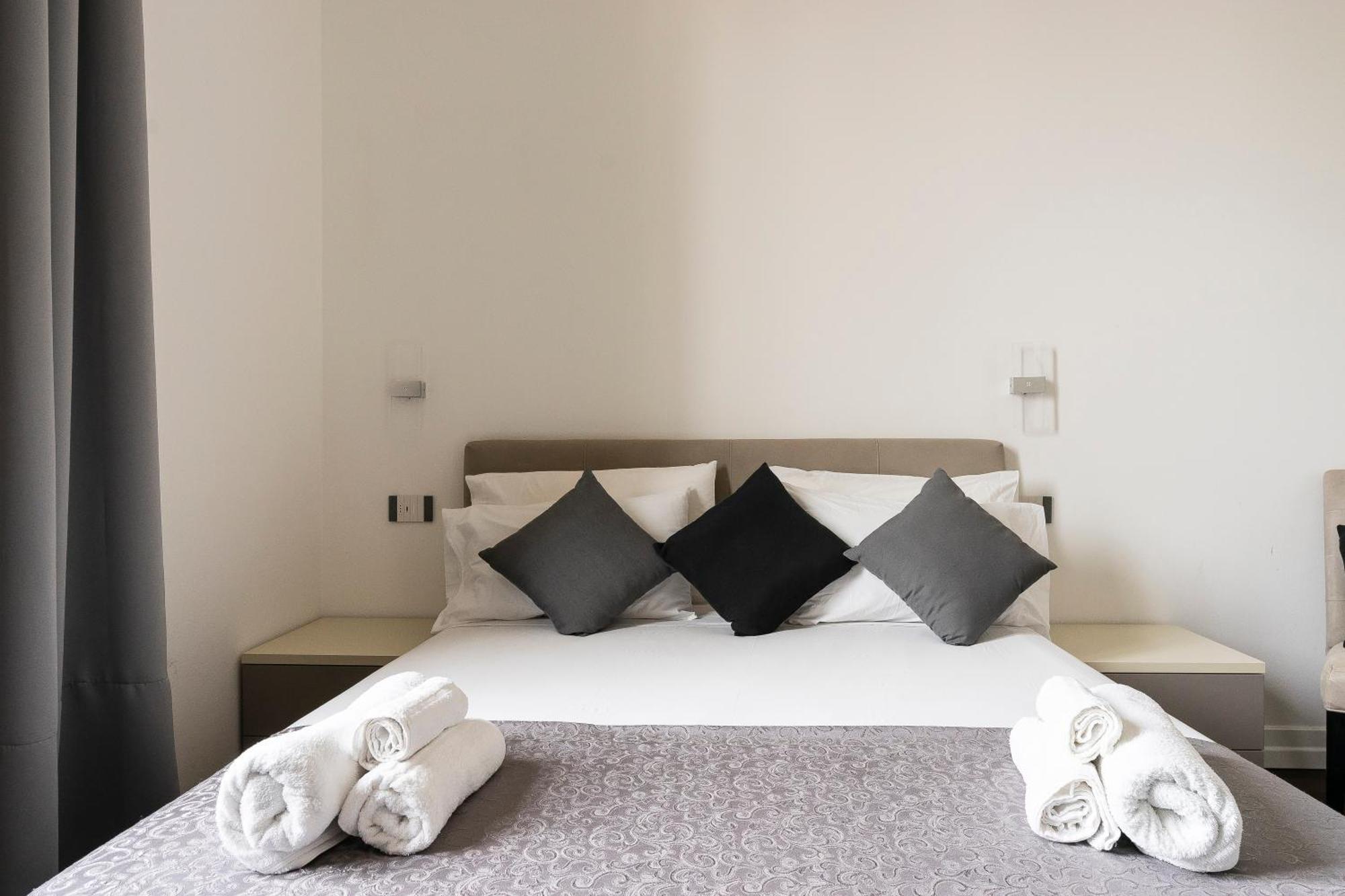 San Marco Black Appartamento Luxury Con Terrazzo E Parcheggio Su Richiesta Firenze Eksteriør bilde