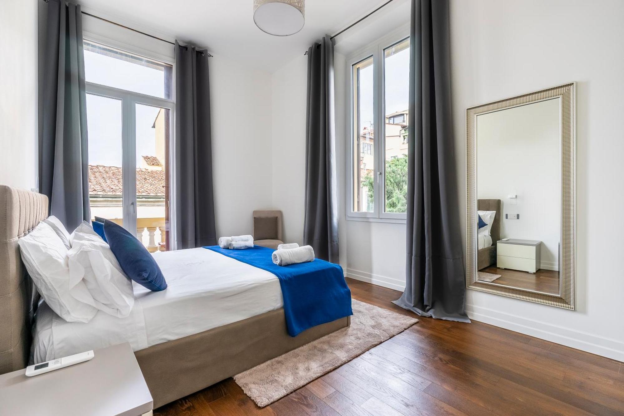 San Marco Black Appartamento Luxury Con Terrazzo E Parcheggio Su Richiesta Firenze Eksteriør bilde