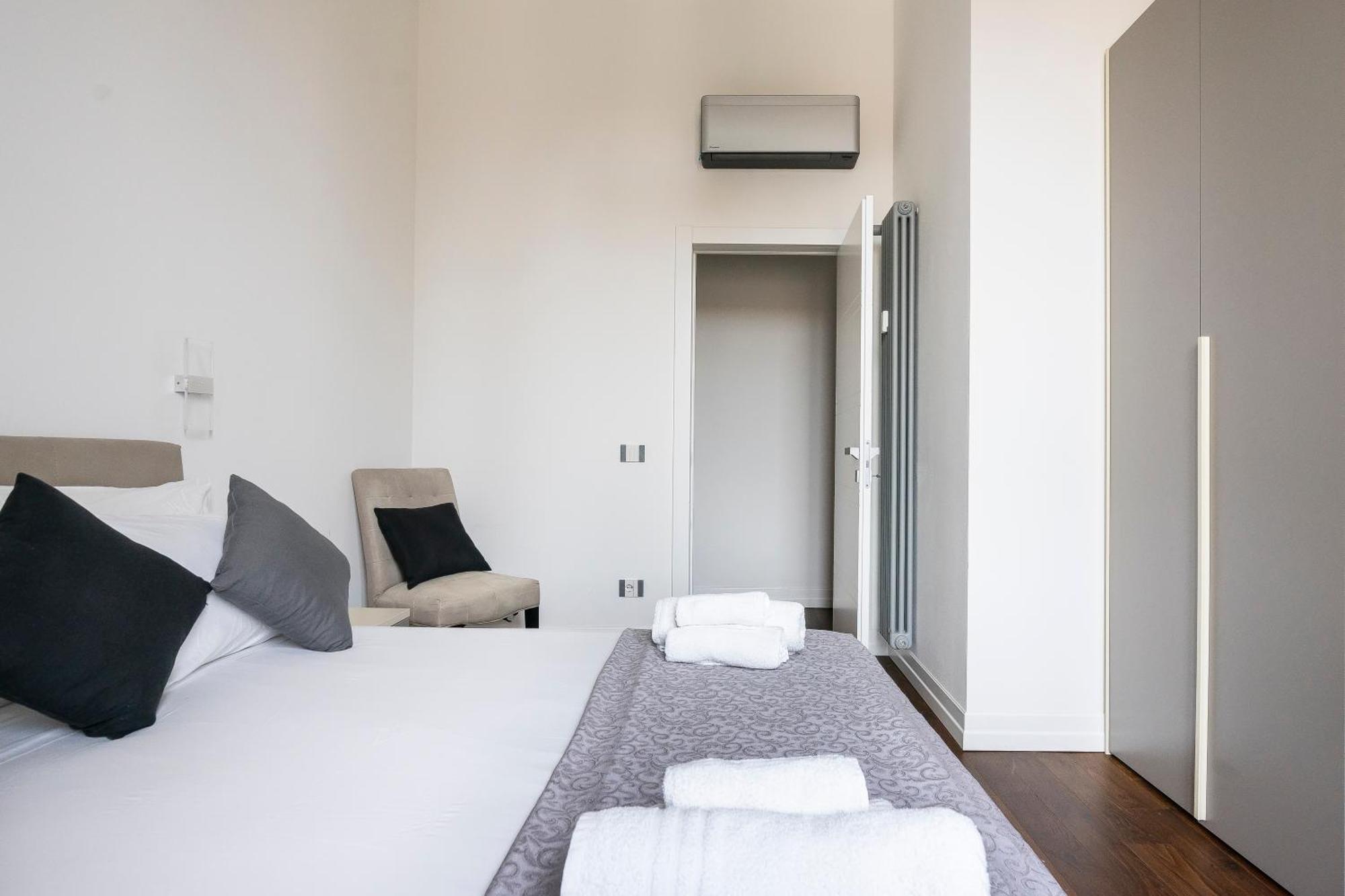 San Marco Black Appartamento Luxury Con Terrazzo E Parcheggio Su Richiesta Firenze Eksteriør bilde